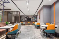 Ease Hotel · Zhi (Yichang Huoche Dongzhan ) - Desayuno