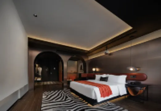 枕畔・BIL比爾行旅丨智影羊城・設計師國際大飯店（天河廣州東站店）