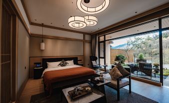Baoxing Yunshang Xuxi Hot Spring Hotel