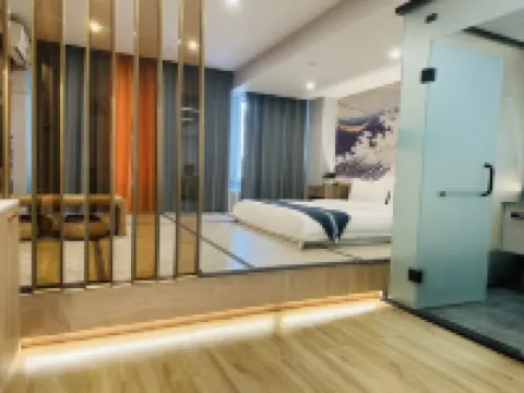 Yunxi Homestay (Academy Road Branch)