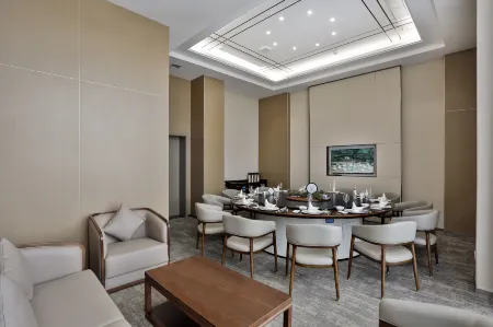 Kaihua Liangyou Theme Hotel Отели рядом с достопримечательностью «China’s Kingdom of Root Carving»