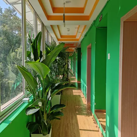 Youzhu Hostel (Shuhanludong Subway Station)
