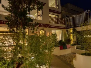 Lhasa Solowandering · Liuyue Homestay (Potala Palace Branch)