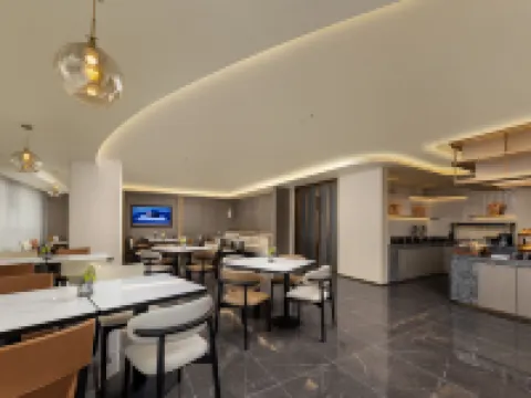 Atour Hotel Yunfu Luoding Taide Tianrun Plaza Hotel di Luoding