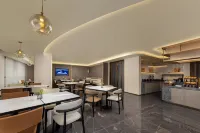 Yunfu Luoding Shizheng GuangChangYaduo Hotel Hotel a Luoding
