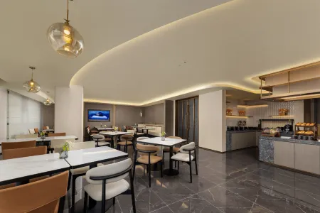 Yunfu Luoding Shi Tai De Tian Run Guang ChangYaduo Hotel