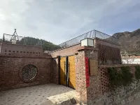Yixingshanju guesthouse Hotels near Petrified Wood National Geopark