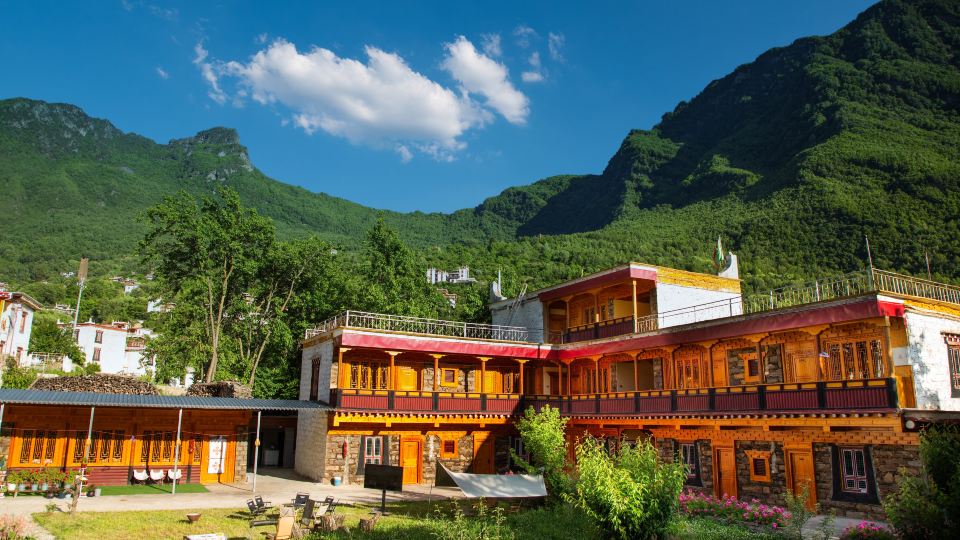 Danba Village Shangjingshu Homestay