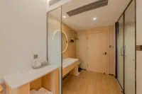 Lanfeng Smart Hotel (Huashan Scenic Area Tourist Center Branch) - Airport Shuttle