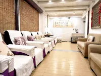 Huaguang Inn