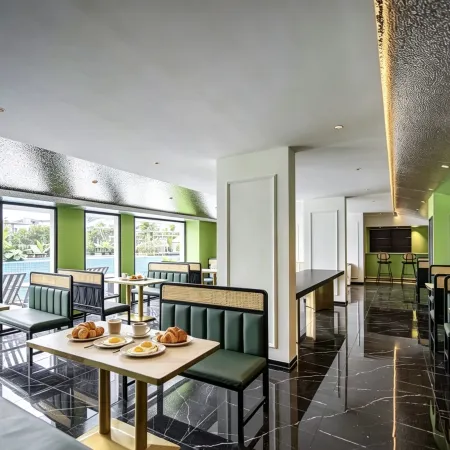 Orlan Café & Bar Homestay