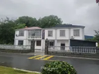 Lushan Riverside Homestay