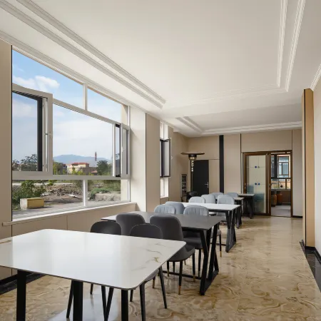 Wanfeng Yunqi Hotel (Qicai Danxia Scenic Area)