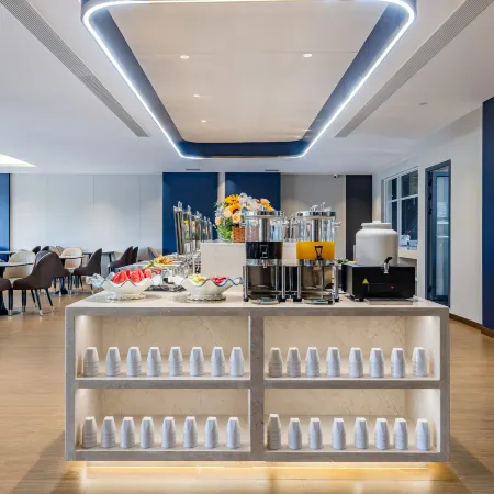Chuxiong Mehood Hotel