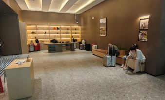 Holiday Inn Express CHENGDU WEST GATE by IHG