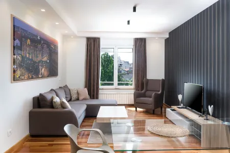 Apartments Feel Belgrade Отели рядом с достопримечательностью «Republic Square»