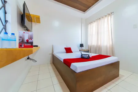 RedDoorz Plus @ Casa Lucia Sindalan San Fernando City Pampanga