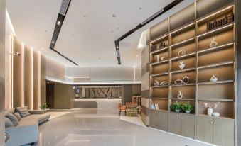 Homeinn Ripple Yun Hotel (Wuhan Wujiashan Dongwu Avenue Light Rail Station)