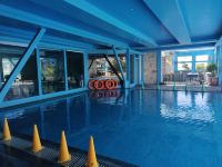珠海南洋海景酒店 - 室内游泳池