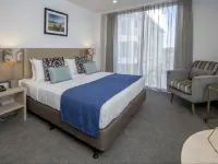 Ramada Suites by Wyndham Albany Hotels near QBE Stadium Function Centre