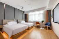 Yiwu Zhifeng Zhenxuan Hotel (International Trade City Store)