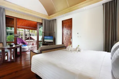 Graceland Khaolak Beach Resort Các khách sạn gần Wat Khok Khian