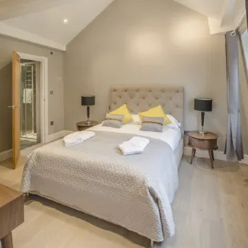 柯芬園斯塔約公寓