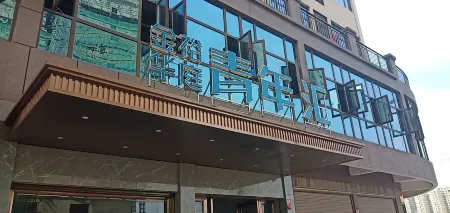 Qidong Jinyu Huating Youth Hui Apartment