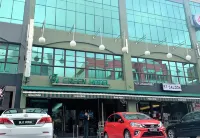 Green Hotel - 2-Star