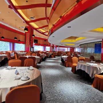 Zhuhai Guang Dong Hotel (Gongbei Port High Speed Railway Station)