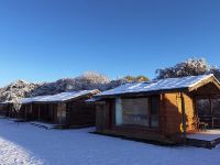 香格里拉十里雪山天空之境帐篷庄园