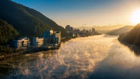 GINLAN JIA· XIN'ANJIANG RESORT Отели рядом с достопримечательностью «Xin'anjiang Hydropower Station»