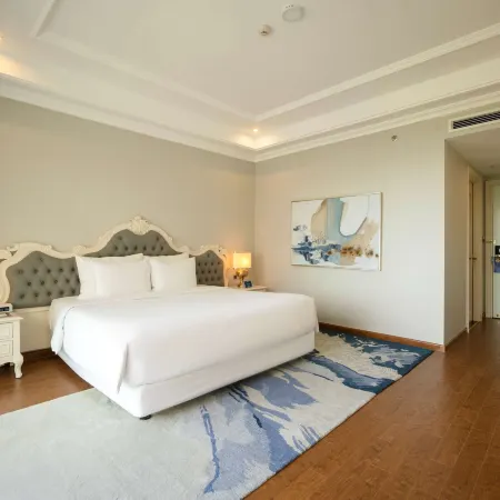 Radisson Blu Resort Phu Quoc Отели рядом с достопримечательностью «Van beach»