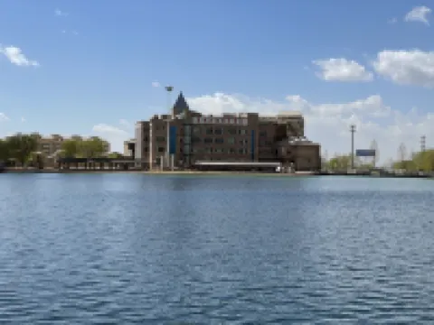 Vienna International Hotel (Aksu Airport Store) Hotel a 