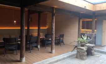 Tsingpu Jinjiang Wulin Culture Vacation Home