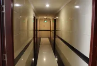 Pengxi Yuejia Business Hotel