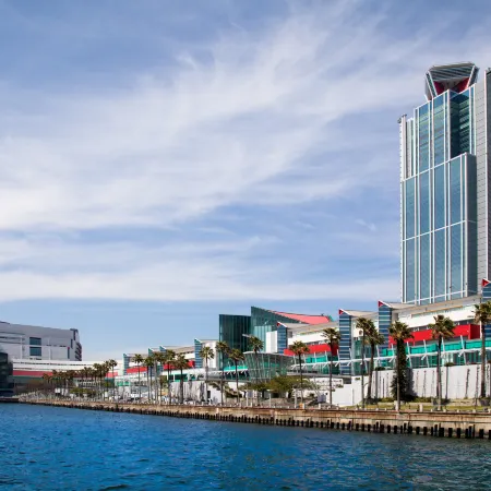LiVEMAX Sakishima Cosmo Tower Hotel Отели рядом с достопримечательностью «Осака-ко»