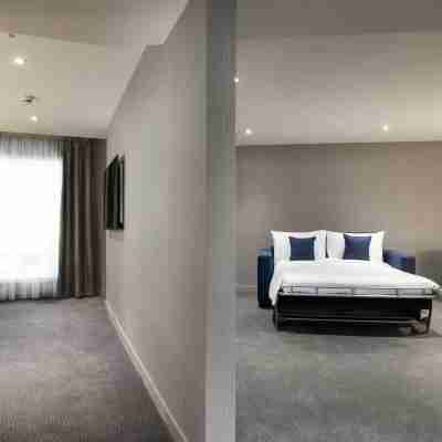 Hilton Garden Inn London Heathrow Terminal 2 and 3 Rooms