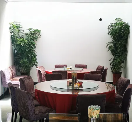 Welcome Guest Farm Hotel, wave Valley, Jingbian Отели рядом с достопримечательностью «The Wave Valley Scenic Area»