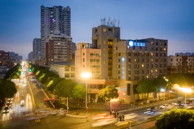 HanTing Hotel (Zhangzhou Longjiang Tower) Hotels in Zhangzhou