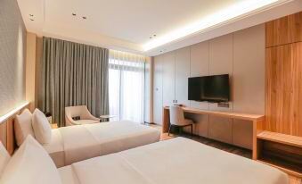4. Hotel Ca..