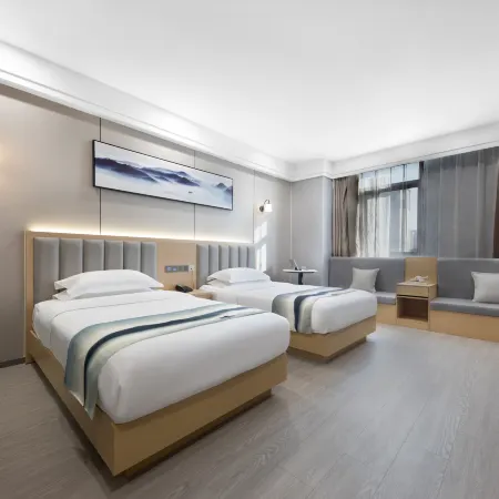 Taihe Golden Season Hotel