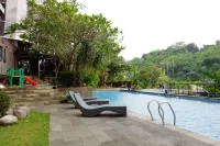 Oak Tree Emerald Hotel & Conventions Semarang - romantis