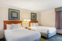 La Quinta Inn & Suites by Wyndham Ft. Lauderdale Plantation فنادق في ديفي
