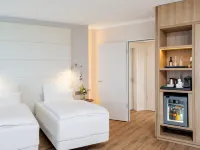 NH Berlin Alexanderplatz Hotels near Berghain