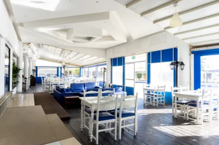 Mariandy Hotel Отели в г. Pyla