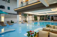 Aitingbao Hot Spring Hotel (Xishuangbanna jinghongGaozhuang Xishuangjing Xingguang Night Market) - Romantic