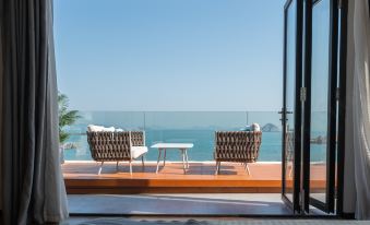 Shengsi Flower and Bird Island Alice Flower Island Whale House