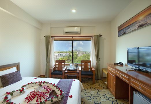 Golden Country HotelOver view