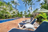 Agincourt Beachfront Apartments - Sea View